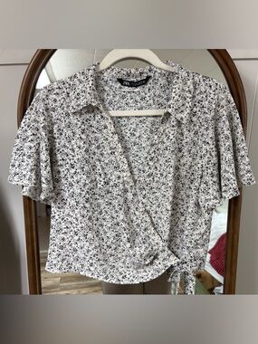 Zara White and Black Floral Wrap Top